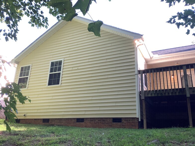 Building Photo - 505 Hidden Cellars Dr