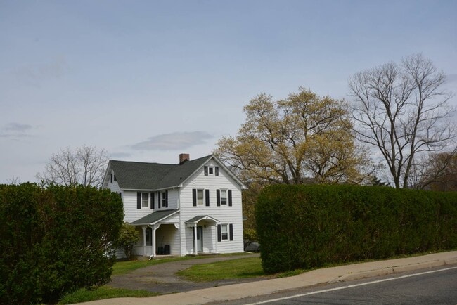 Building Photo - 99 Bayview Ave