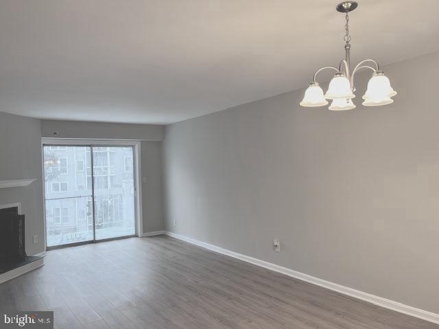 Building Photo - 3179 Summit Square Dr