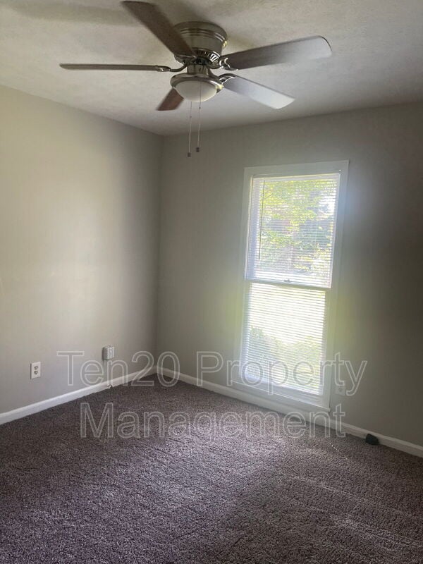 Building Photo - 3249 Jottings Dr