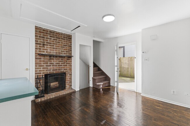Building Photo - 316 W Wildey St