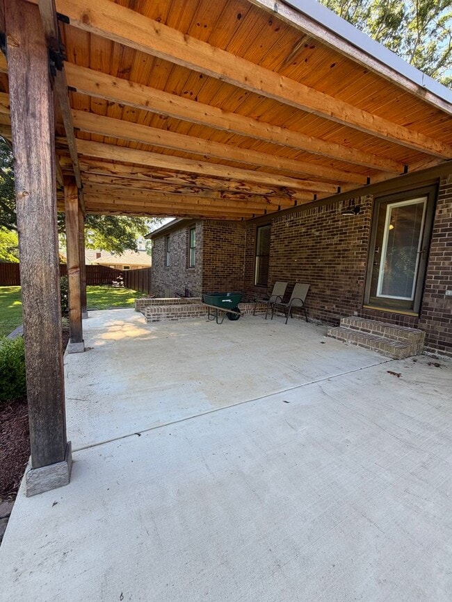 Building Photo - 125 Camp Ground Rd