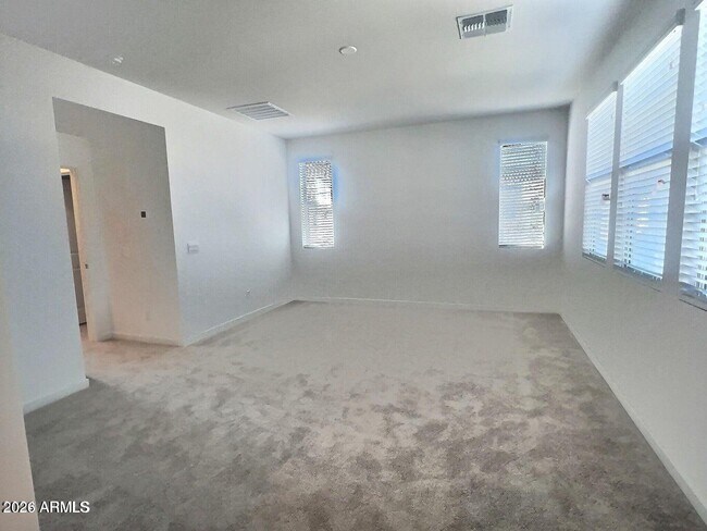 Building Photo - 9861 E Tamery Ave