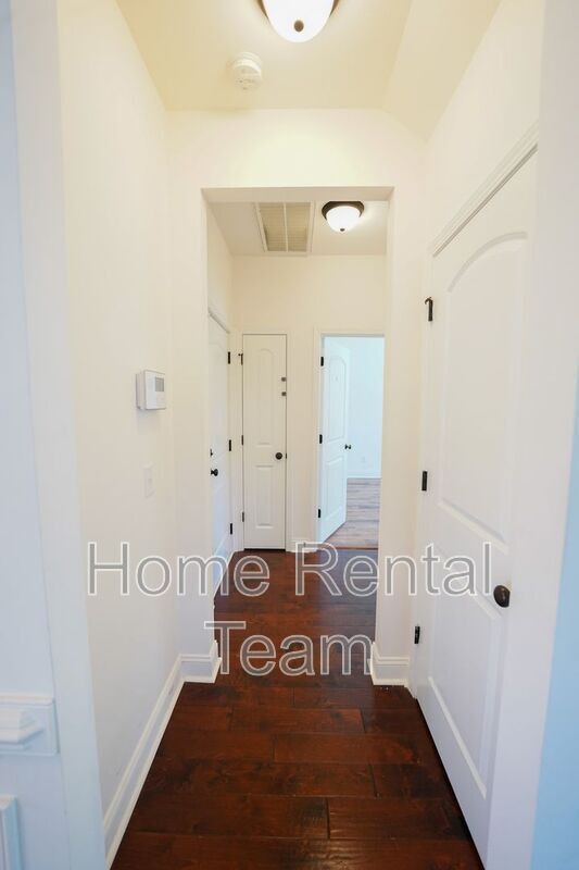 Building Photo - 75 Sailmaker Ln