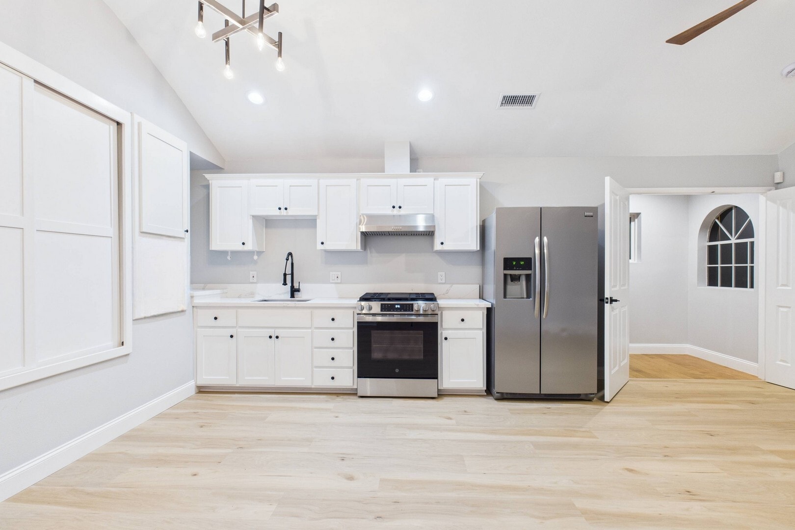 Building Photo - 29650 Kimberly Dr