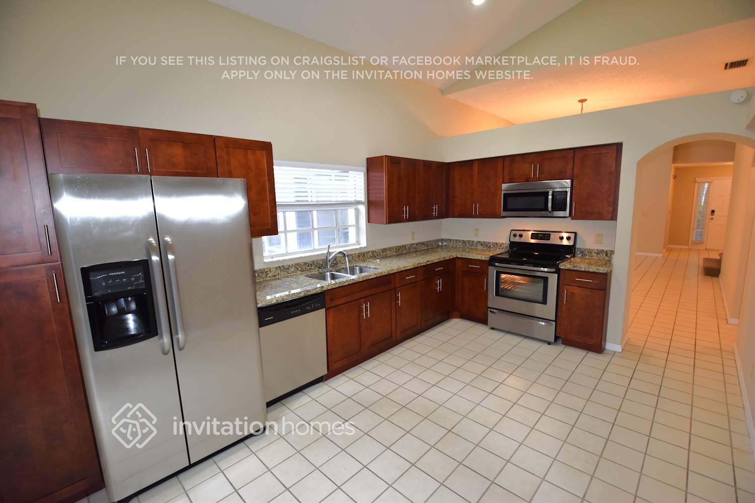 Building Photo - 10 Blenheim Ct