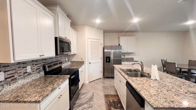 Building Photo - 1322 McFarland Dr