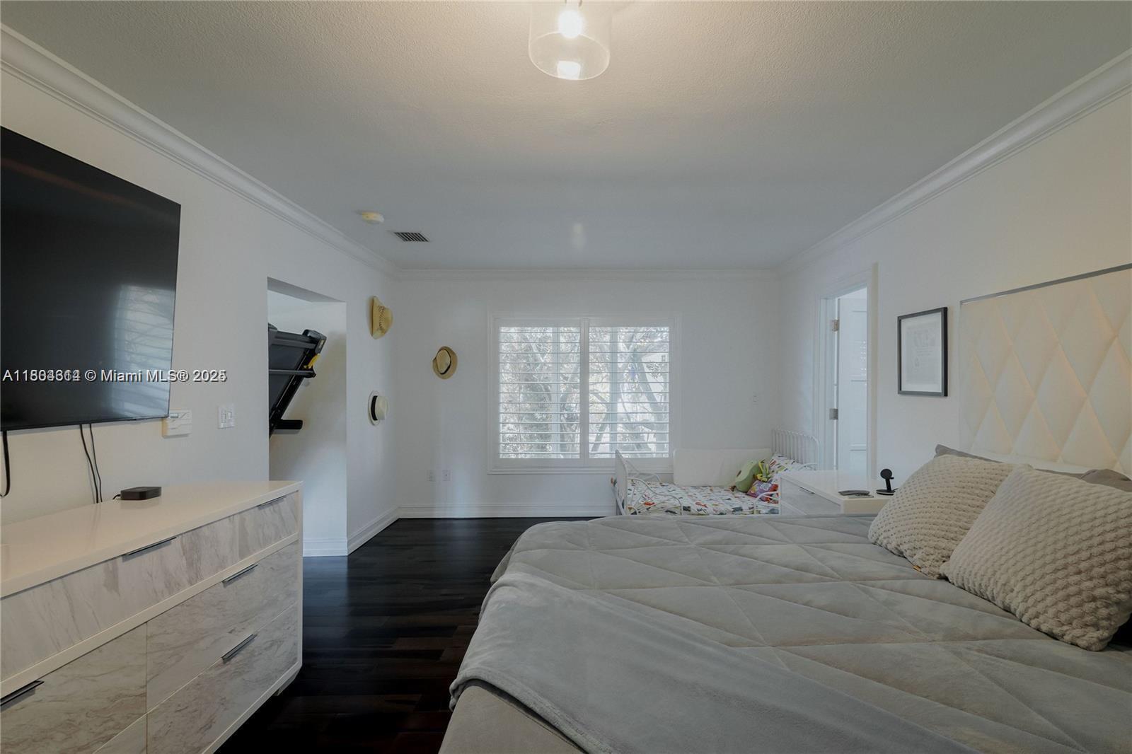 Building Photo - 8500 SW 70th St