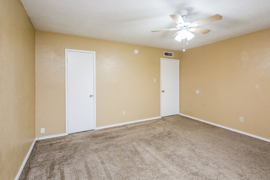 Building Photo - 2255 Goldleaf Ct