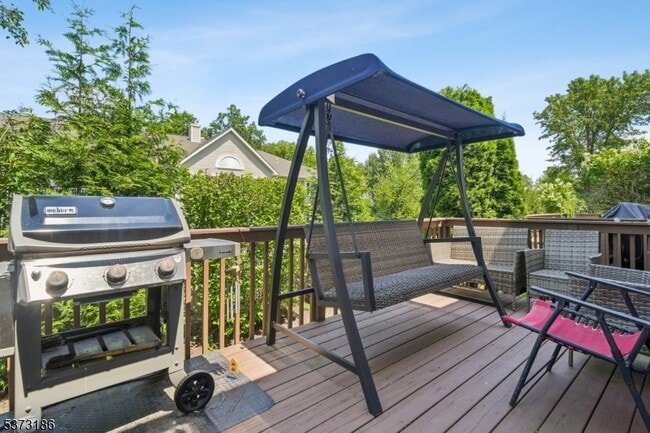 Building Photo - 22 Pebble Beach Dr