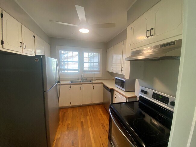 Building Photo - "Get ready to step into your new dream home – it's all set and waiting for you!"