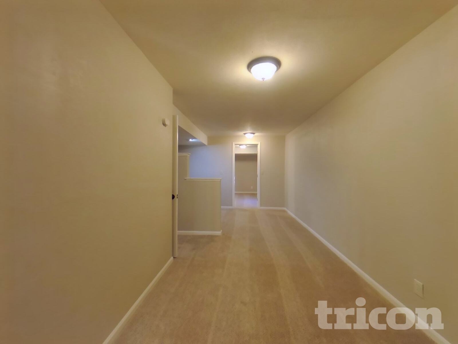 Building Photo - 5740 S Jellison St