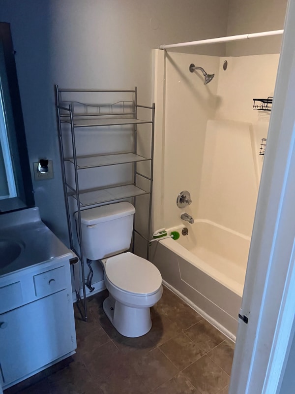 Building Photo - 107 Molloy Ct