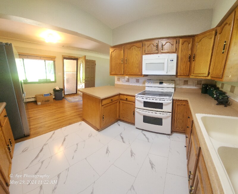 Building Photo - 7 Edwards Ln