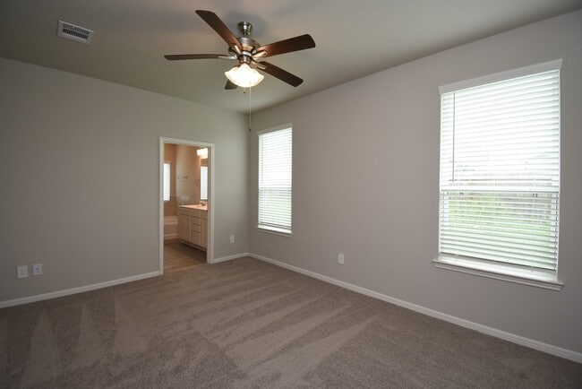 Building Photo - 2128 Port Jackson Dr