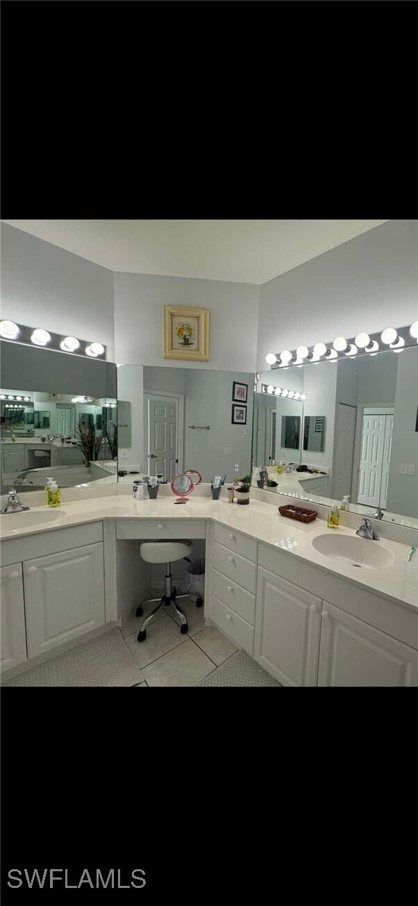 Building Photo - 6255 Wilshire Pines Cir