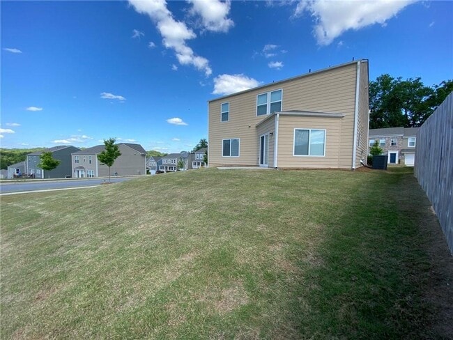 Building Photo - 1490 Avalon Creek Rd