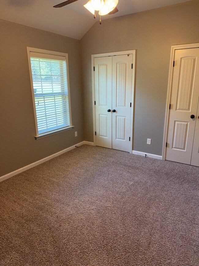 Building Photo - 8836 Andress Ct