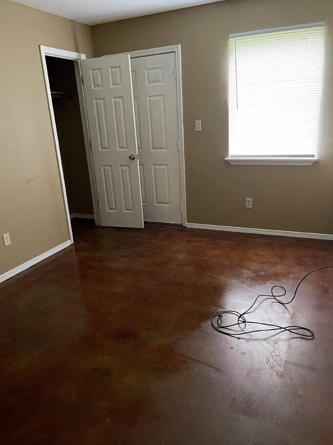 Building Photo - "Charming 2 Bedroom Apartment in Bono, AR with Spacious Layout and Convenient Location!"