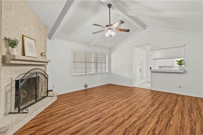 Building Photo - 4402 Seneca St