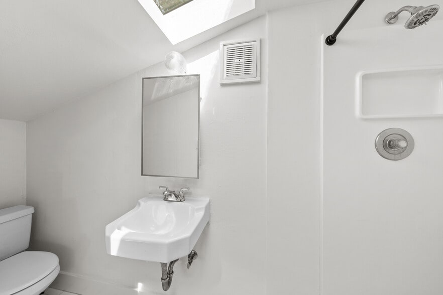 Bathroom - 4716 7th Ave NE