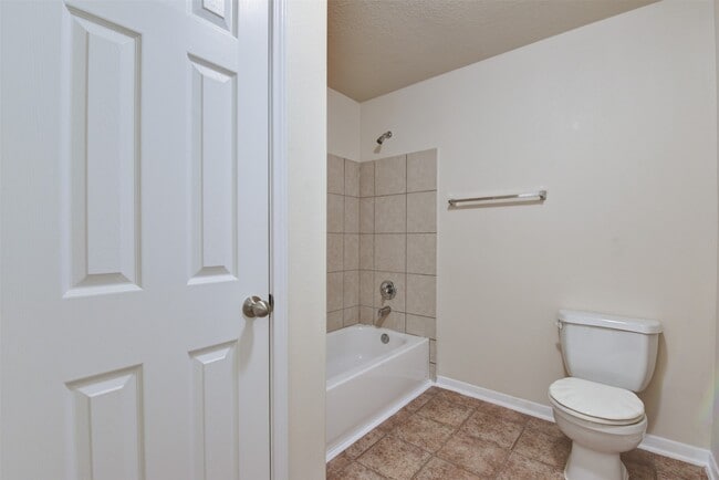 Building Photo - 3223 Zephyr Glen Way