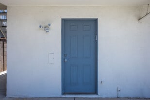 Building Photo - 1238 S Mullen Ave