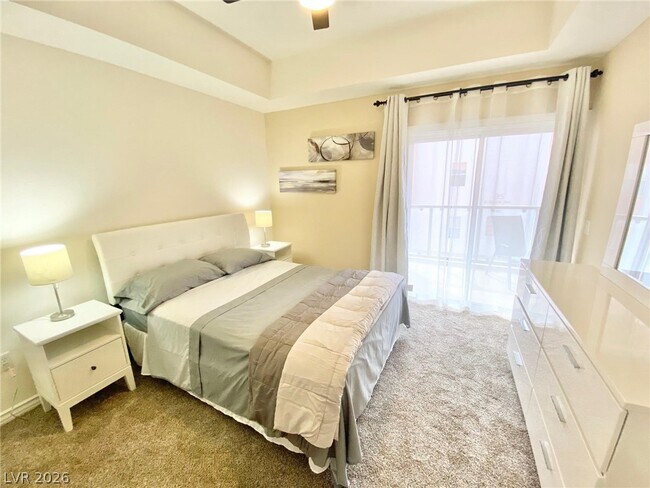 Building Photo - 39 E Agate Ave