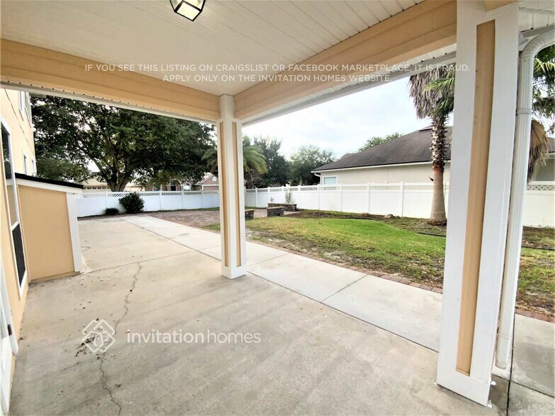 Building Photo - 340 Brier Rose Ln