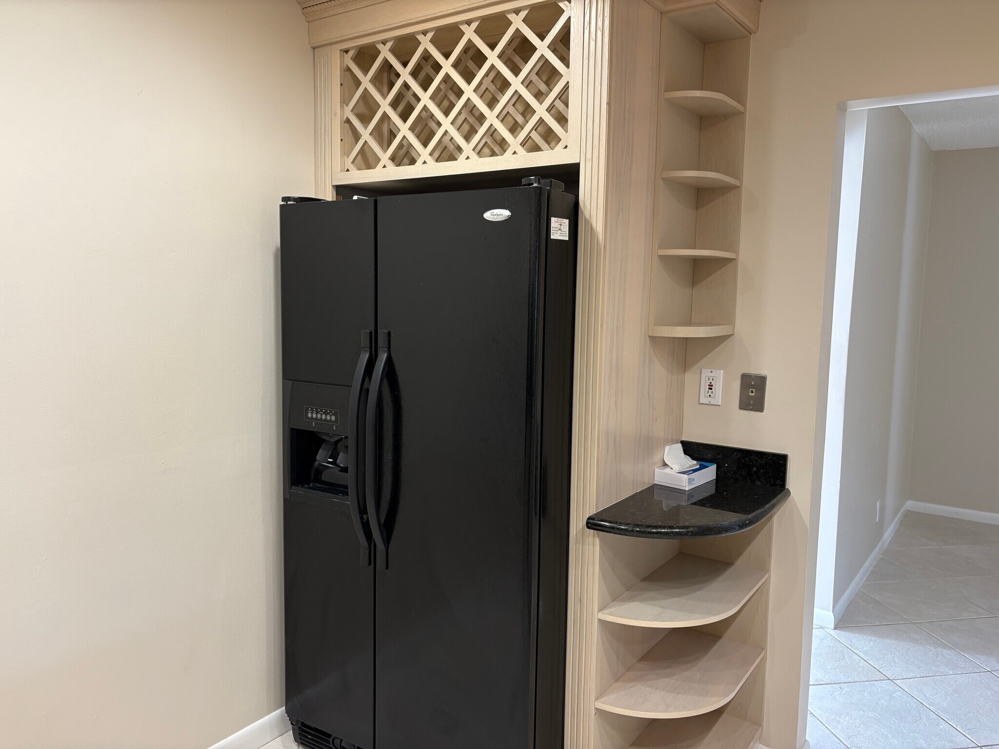 Building Photo - 3951 NE 17th Ave