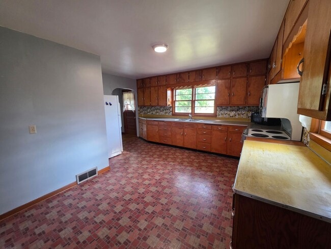 Building Photo - 2 Bed 1 Bath in Nekoosa