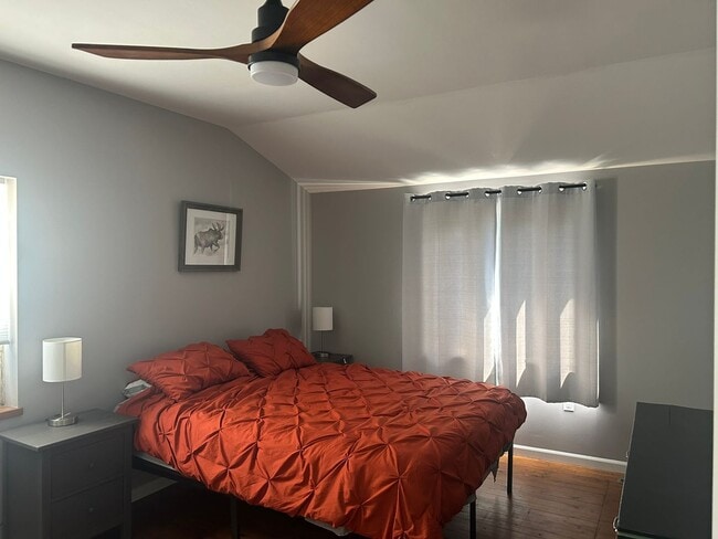 Building Photo - 2 Bedroom Fully Furnished Home in East Tawas