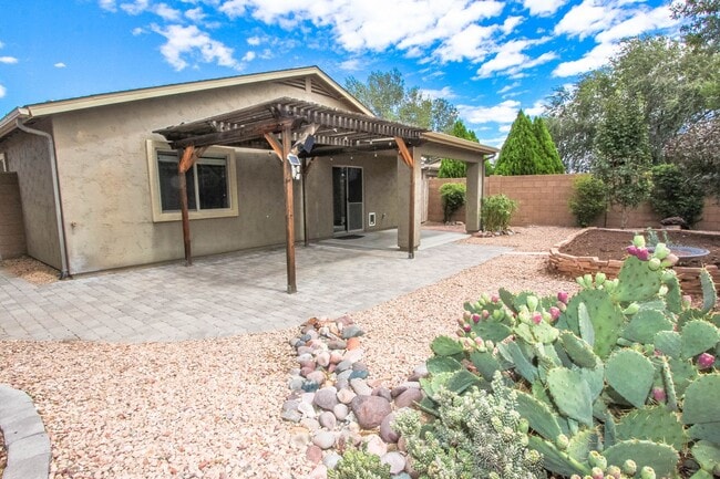 Building Photo - 1379 Allerton Way