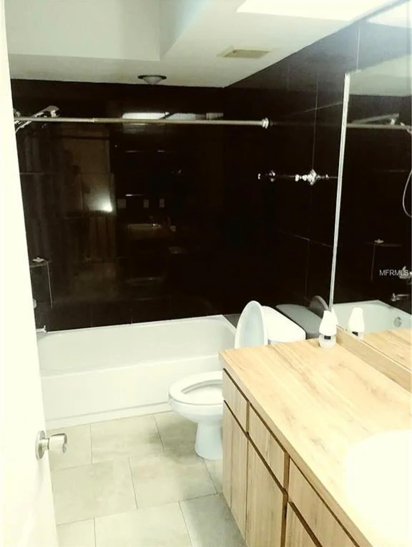 Updated bathroom - 3001 S Pines Dr