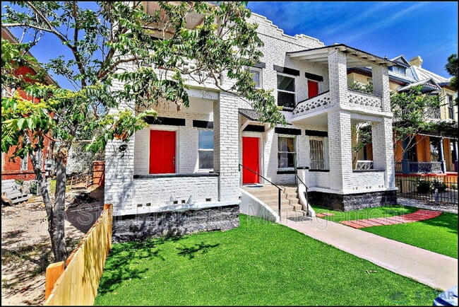 Building Photo - 615 Arizona Ave