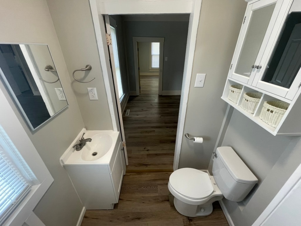 Bathroom - 631 S 16th St