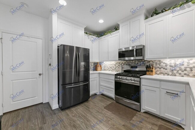 Building Photo - 4270 Cascade Sky Dr