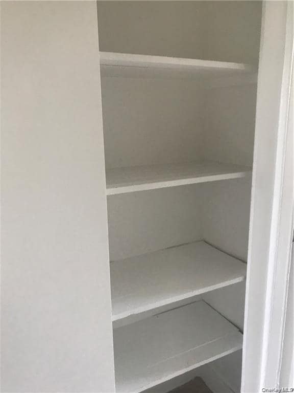 Building Photo - 21 Bridge St