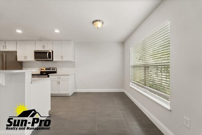 Building Photo - 5134 Taylor Ave