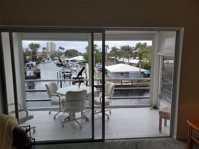 Building Photo - 1481 S Ocean Blvd