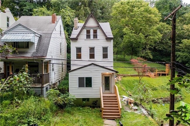 Building Photo - 522 Suffolk St