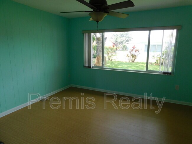Building Photo - 3563 Floral Dr SE