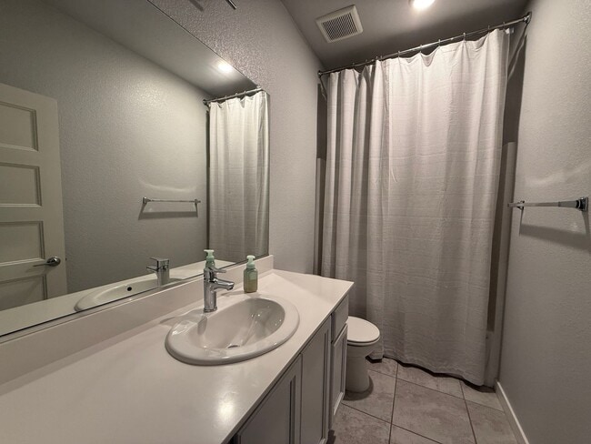 Building Photo - Pristine Condo in Monterey Village Gated Community