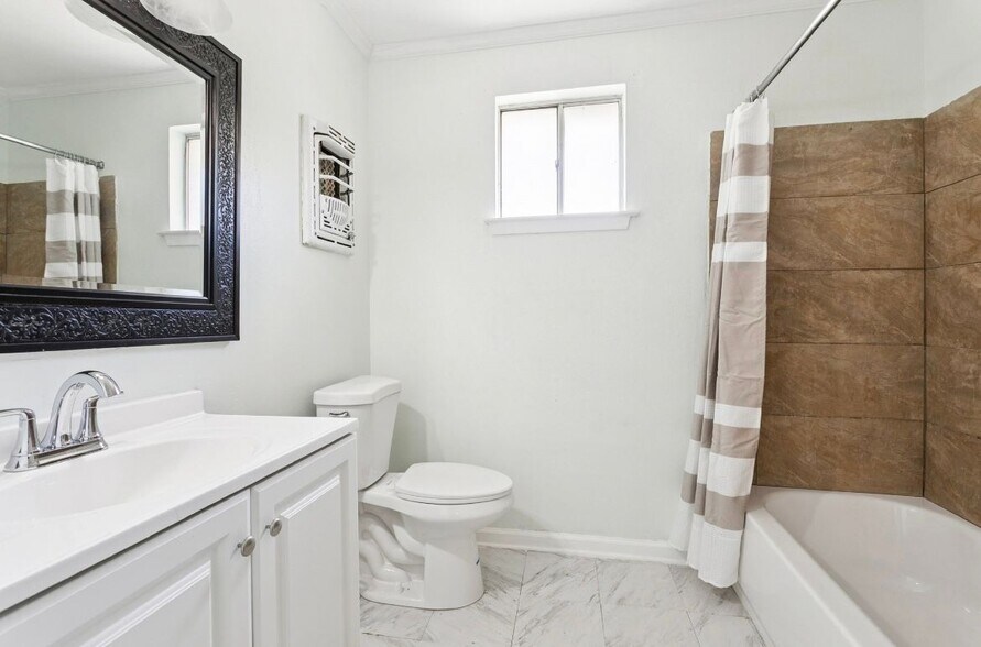 Building Photo - 7928 Edward St