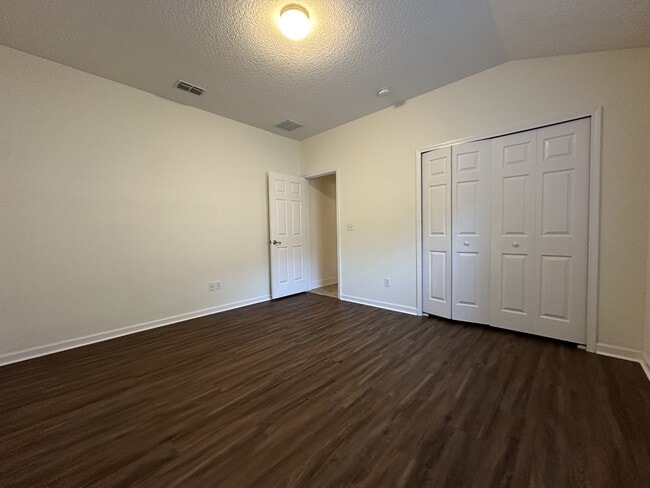 Building Photo - 5204 Comfort Ct