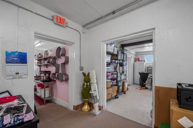 Building Photo - 1801 Avenue L