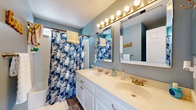 Building Photo - 5446 Antique Rose Way