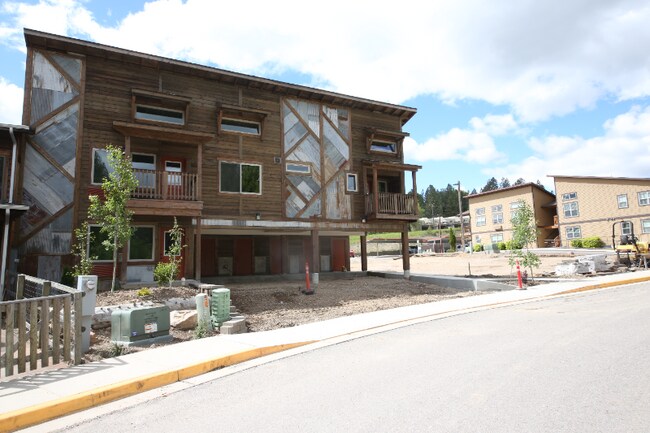 Building Photo - 6269 Pinyon Way