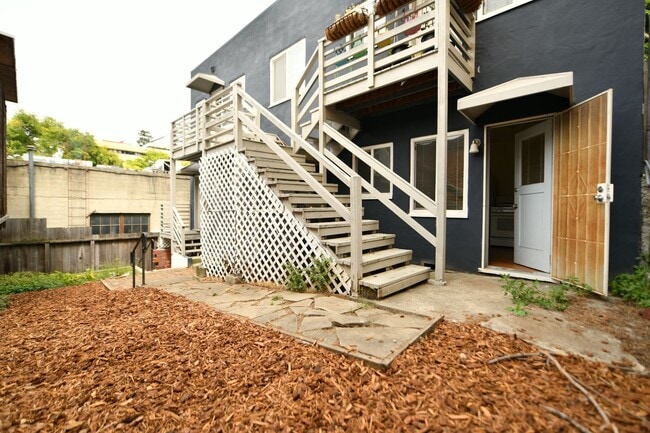 Building Photo - 1p372 - Ridge Road