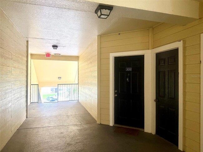 Building Photo - 2668 Robert Trent Jones Dr